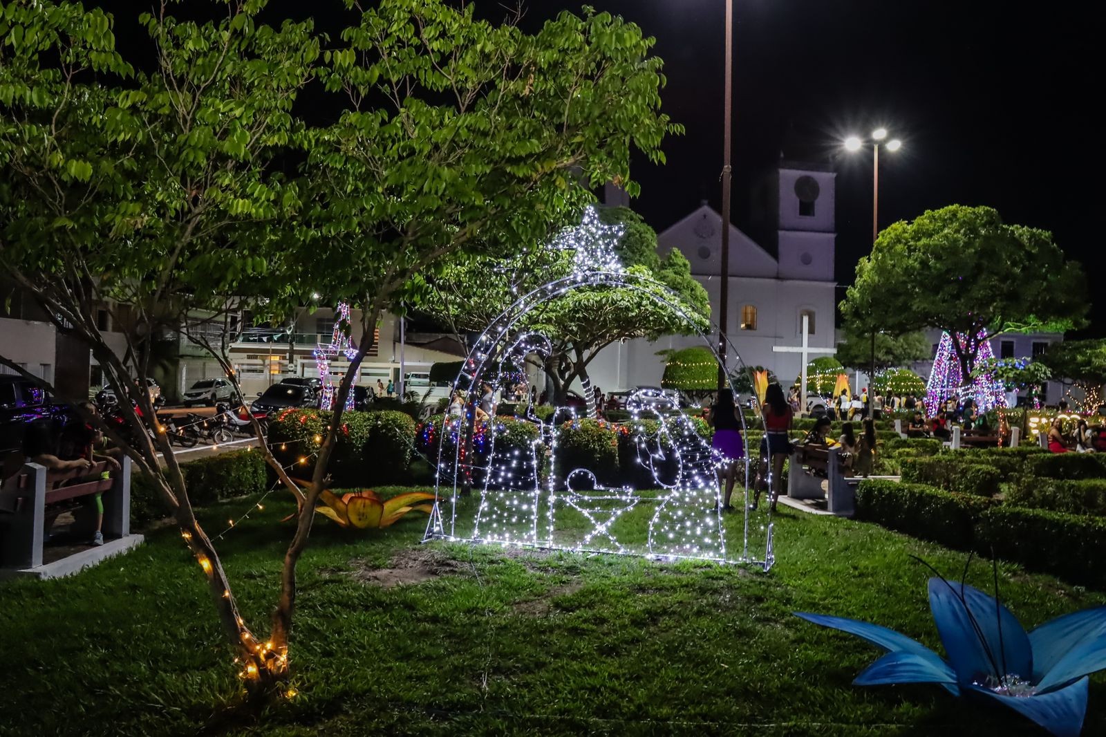 Natal da Família Obidense tem apresentações artísticas e entrega de brinquedos no fim de semana