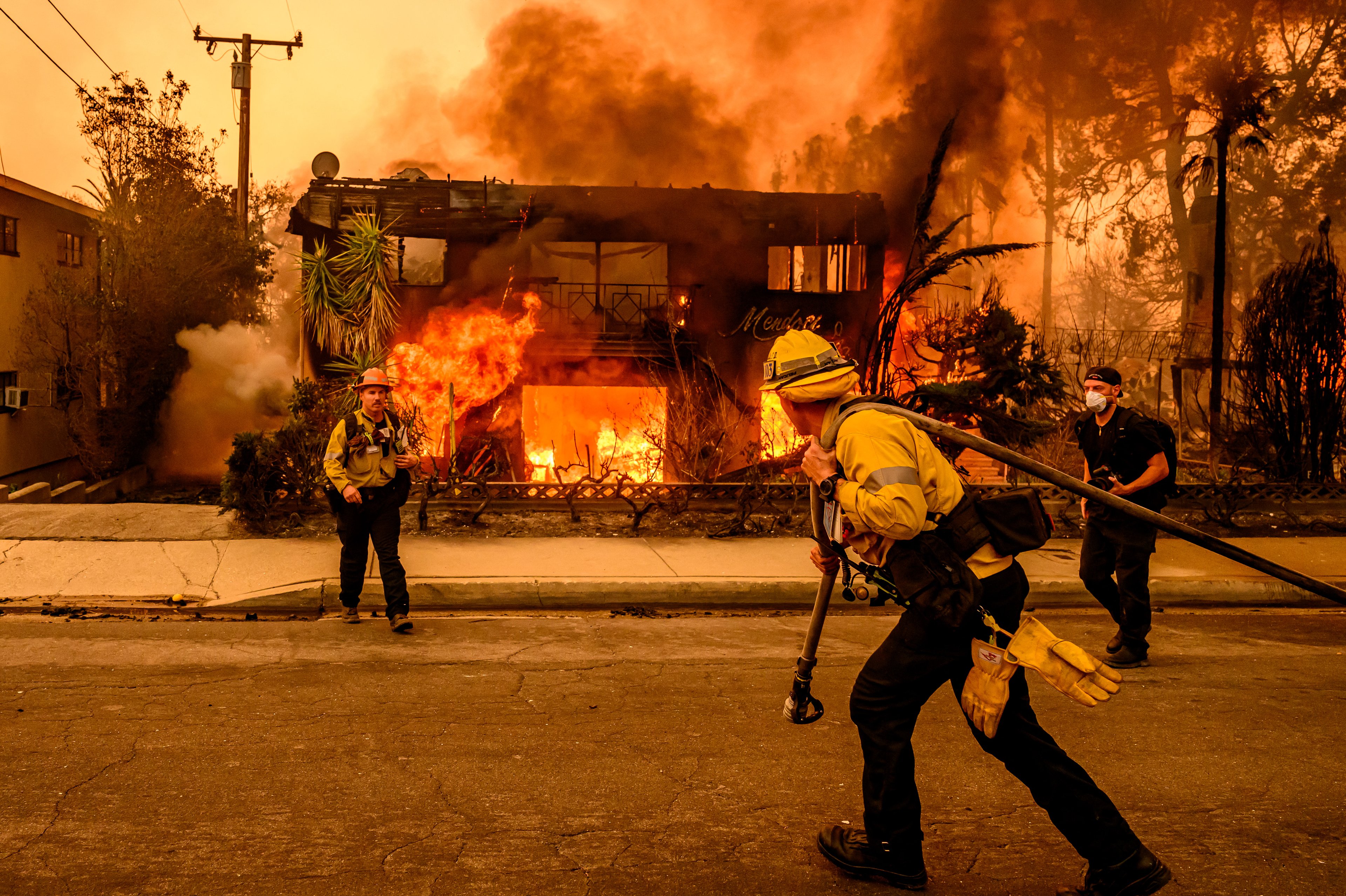 Após tres semanas, incêndios de Los Angeles estão completamente controlados